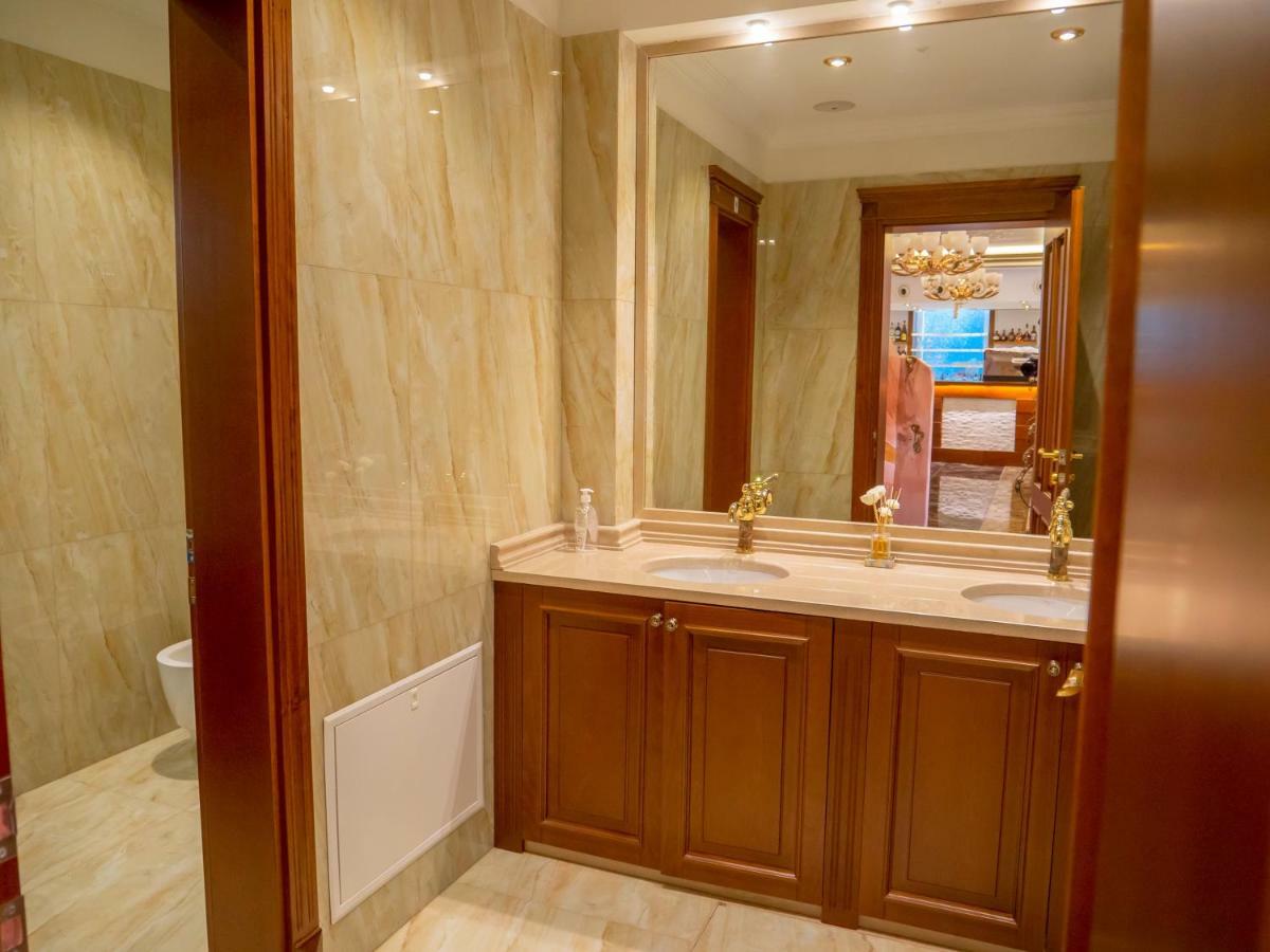 Hotel Boka Тирана Екстер'єр фото