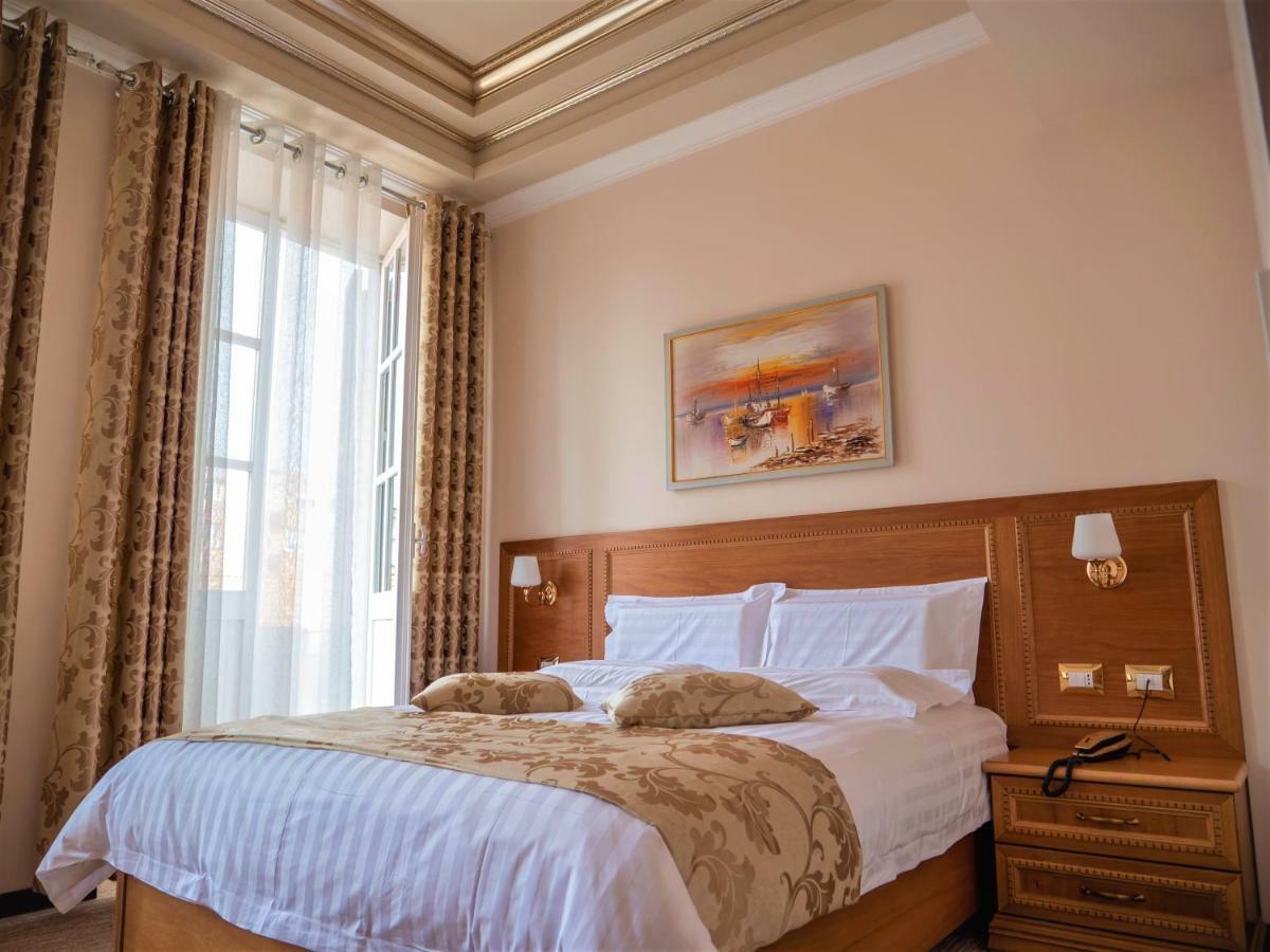 Hotel Boka Тирана Екстер'єр фото