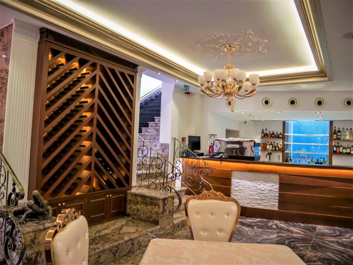 Hotel Boka Тирана Екстер'єр фото