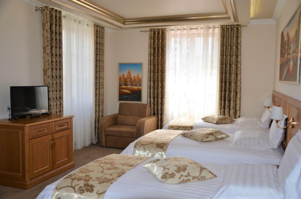 Hotel Boka Тирана Екстер'єр фото