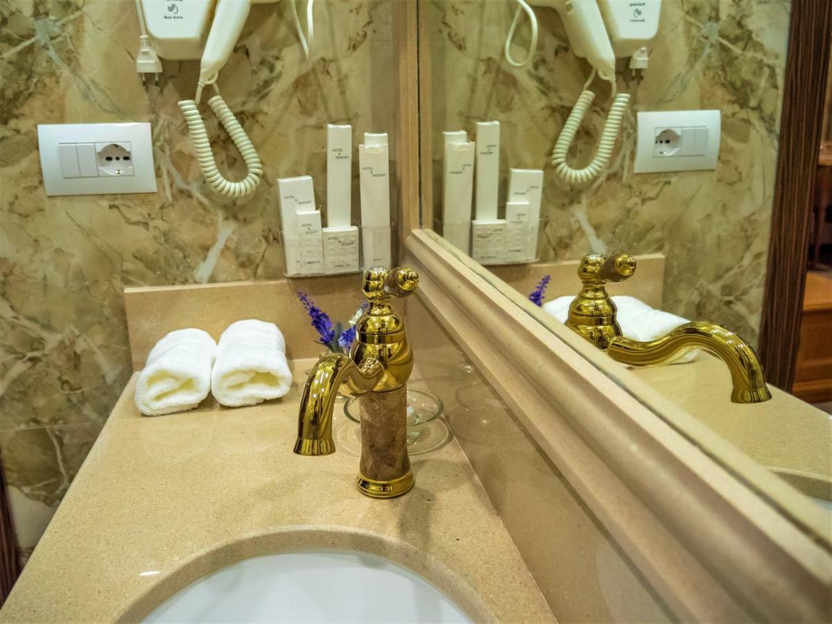 Hotel Boka Тирана Екстер'єр фото